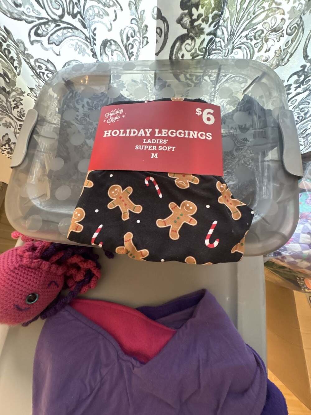 Holiday Style Ladies Super Soft Gingerbread Holiday Leggings Medium